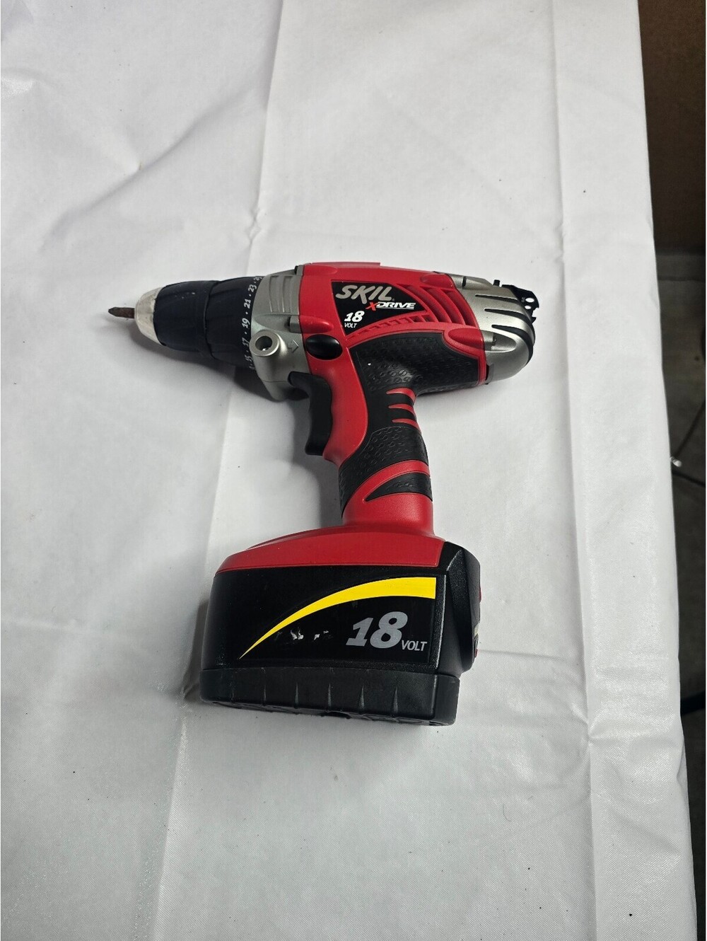 Skil 18 Volt Cordless Drill Driver Working with Battery